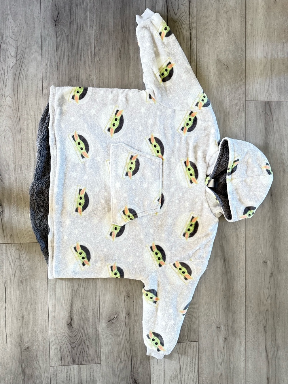 Star Wars Grogu Baby Yoda Kids Reversible Sherpa Blanket Hoodie One Size